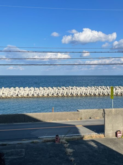 【展望】 | 【商談中】海が目の前、オーシャンビューの3階建