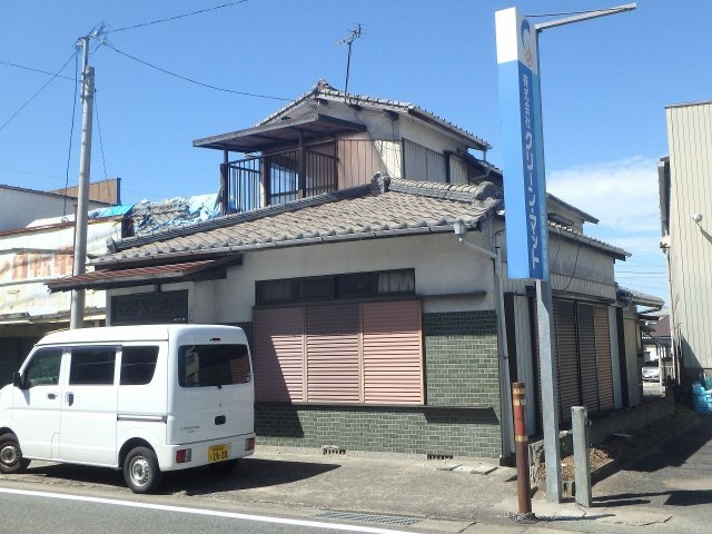 山川戸建の外観