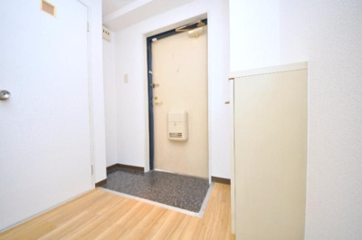 【玄関】 | ウインライフ山本