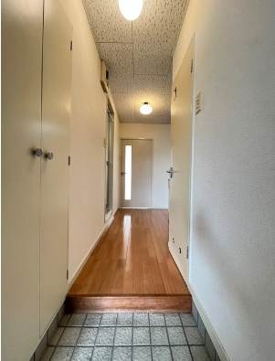 【玄関】 | ロイヤルハイツ春日