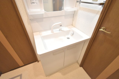 【洗面所】 | アイレックスプラザ | スペースが確保できる洗面所です