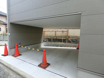 【駐車場】 | 広島市安佐南区長束1丁目　新築一戸建て | カースペースがあります