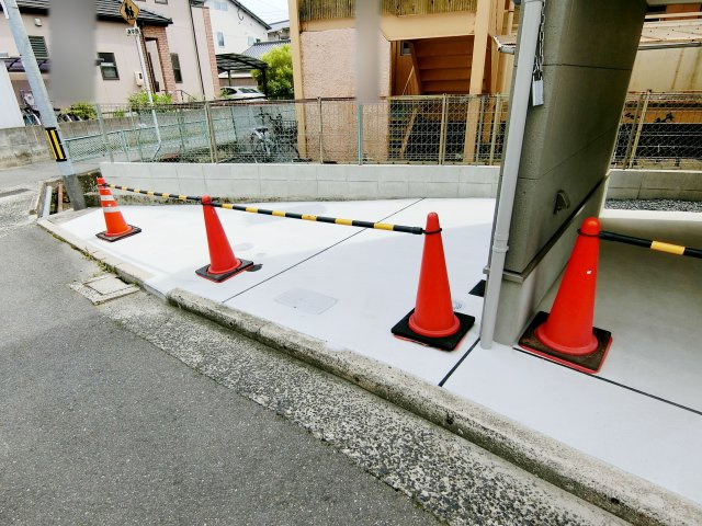 広島市安佐南区長束1丁目　新築一戸建ての駐車場|駐車スペースもあります