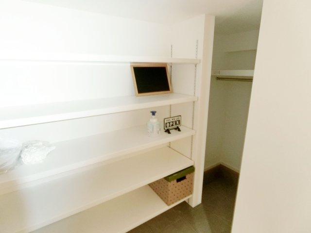 広島市安佐南区長束1丁目　新築一戸建ての収納|小物を収納するのに便利です