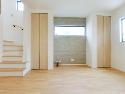 【居間・リビング】 | 広島市安佐南区長束1丁目　新築一戸建て | ゆったり過ごせるリビングです