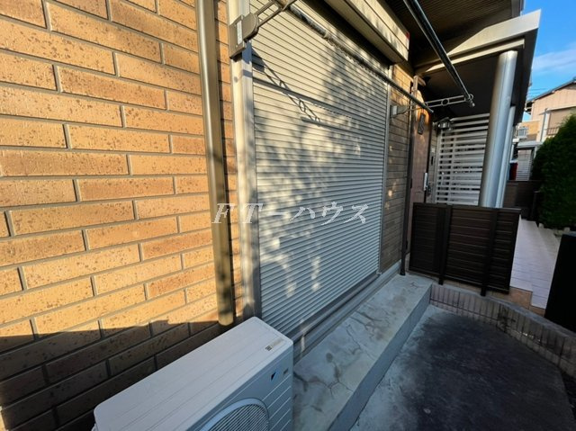 船橋市三山５丁目のアパートのバルコニー