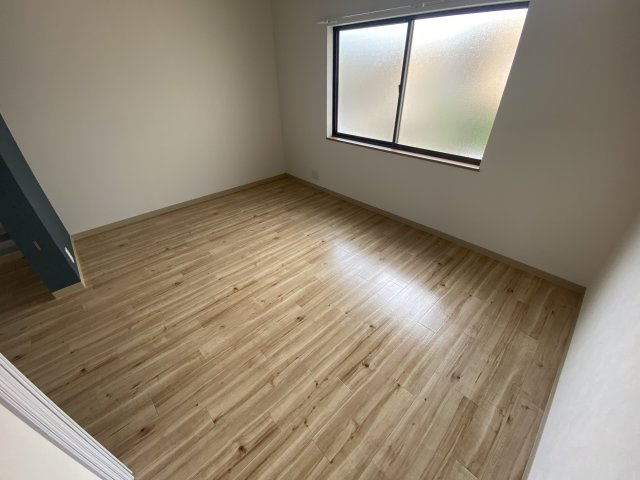 【洋室】 | 小山5丁目戸建