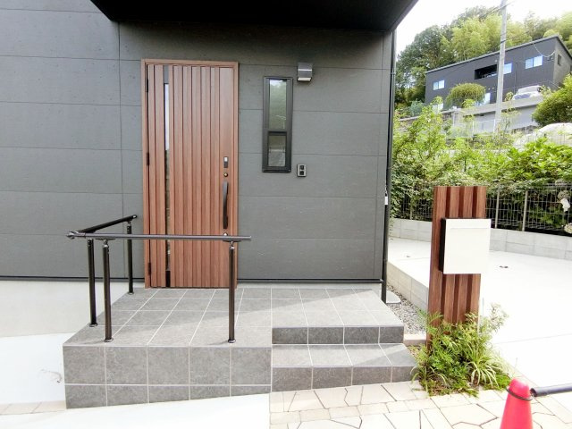 広島市安佐南区長束西１丁目　新築一戸建て（全2棟）の庭