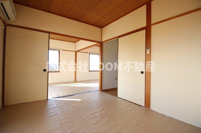 第2コアサンハイツの居間・リビング