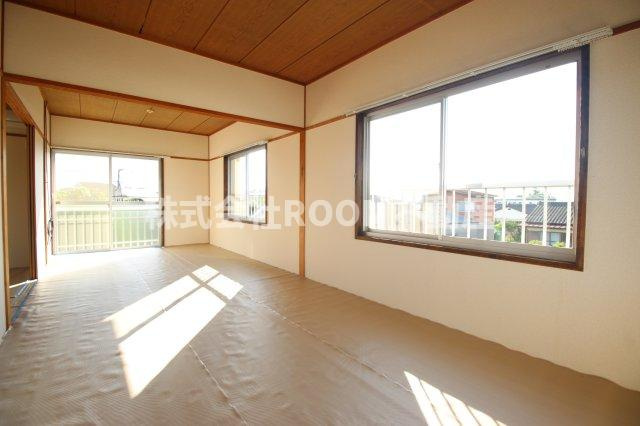 第2コアサンハイツの居間・リビング