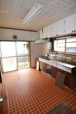 【居間・リビング】 | 旭町貸店舗