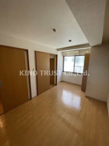 天5ミヤコビルの居間・リビング|ゆったりとしたリビングです