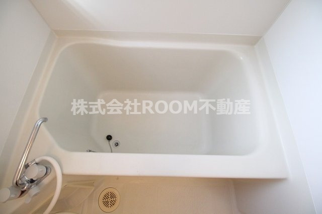 コート野﨑の浴室|ゆったり過ごせるお風呂です