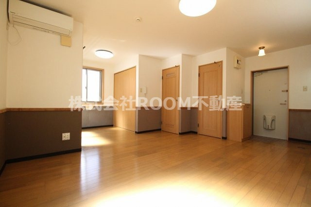 コート野﨑の居間・リビング|ゆったり過ごせる居間です