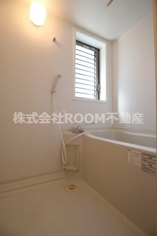 コート野﨑の浴室|落ち着いた空間のお風呂です