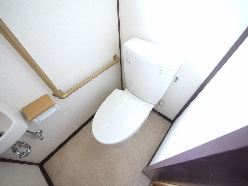 木津川市木津宮ノ裏貸家のトイレ