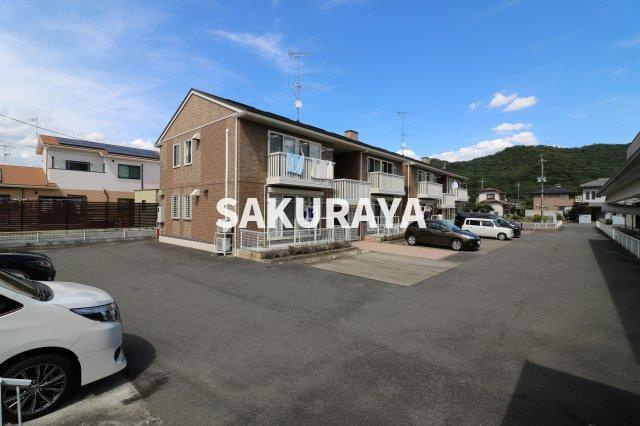 スカイコート Ａの駐車場