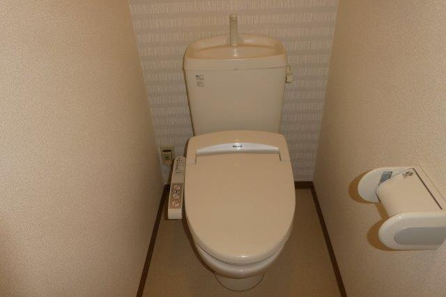 コートタウン西岡Ｂのトイレ|ウォシュレット