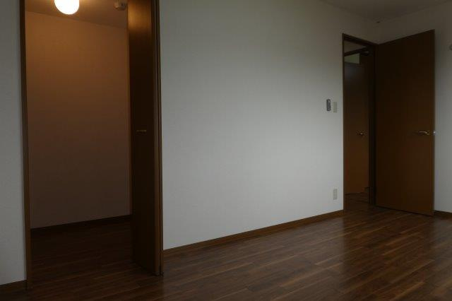 コートタウン西岡Ｂの洋室