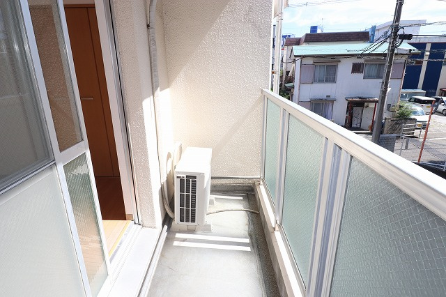 高知市薊野北町２丁目の賃貸マンションのバルコニー|バルコニー付きです
※間取り反転の場合あり、内装が若干異なる場合がございます