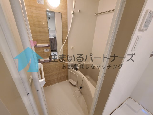 久留米市荒木町荒木のアパートの浴室|ゆったり過ごせるお風呂です