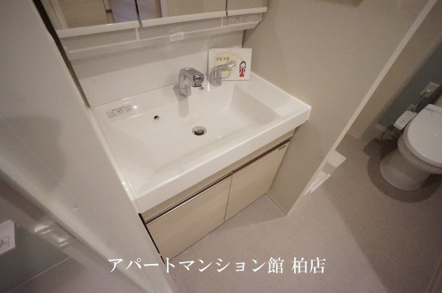 メゾンボヌールの独立洗面台