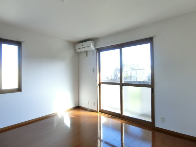 パル カヤクラC棟の洋室|イメージ102号室の写真（反転あり）