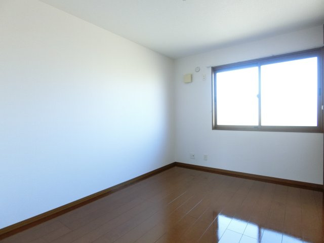 パル カヤクラC棟の洋室|イメージ102号室の写真（反転あり）