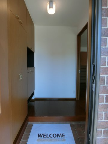 パル カヤクラC棟の玄関|イメージ102号室の写真（反転あり）