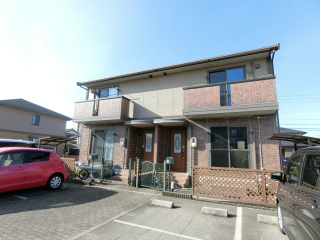 パル カヤクラC棟の外観