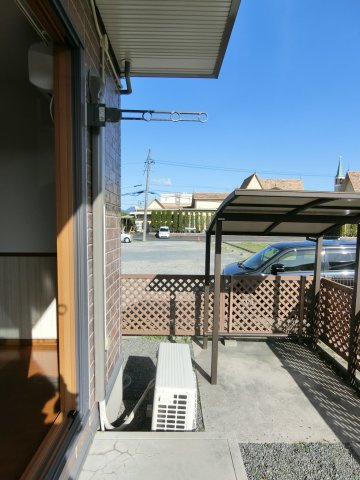 パル カヤクラC棟の庭|イメージ102号室の写真（反転あり）