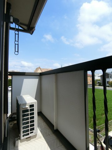 パル カヤクラC棟のバルコニー|イメージ102号室の写真（反転あり）