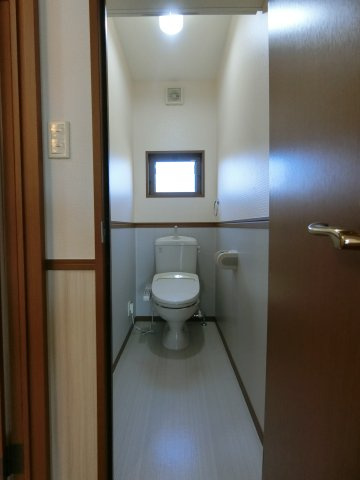 パル カヤクラC棟のトイレ|イメージ102号室の写真（反転あり）