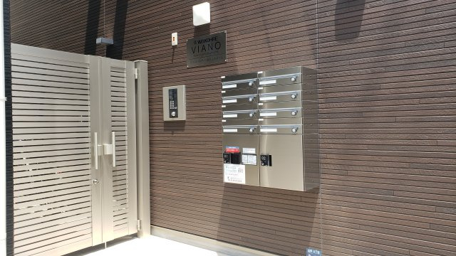 ワコーレヴィアーノ垂水山手4丁目のエントランス|同社施工例☆神戸市垂水区　ワコーレヴィアーノ垂水山手4丁目☆
