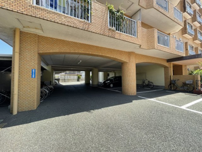 【駐車場】 | エクセレントパレス