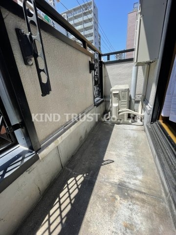 ペールウィのバルコニー|広々としたバルコニーです