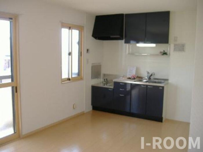 【居間・リビング】 | ソレーユ高岡　C棟