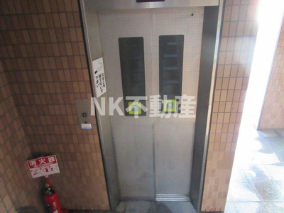 【ロビー】 | パトラK（荒本賃貸） | エレベーターです