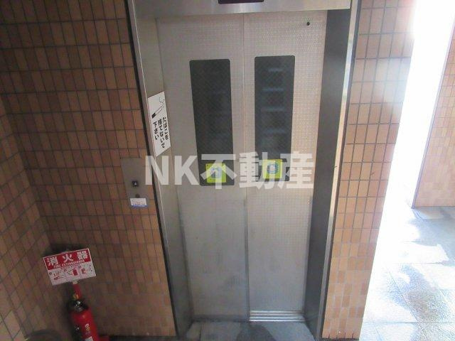 【ロビー】 | パトラK（荒本賃貸） | エレベーターです