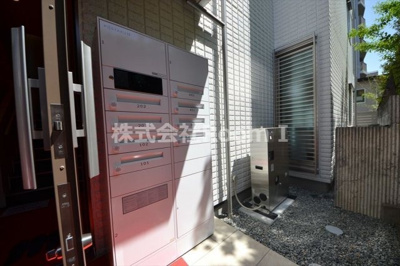 【その他共用部分】 | メゾン夕陽丘サウスコート  | 宅配ボックスです毎日通るロビーはこのようになっています