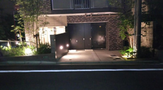 【エントランス】