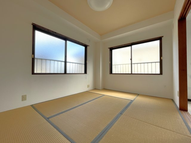 カネオカマンションの和室