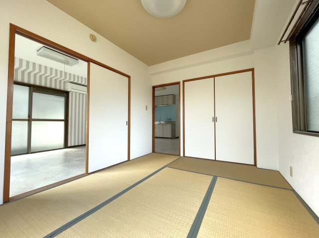 カネオカマンションの和室