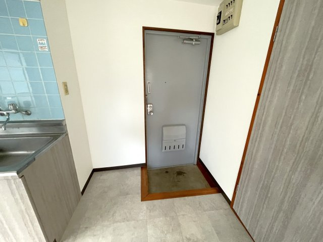 カネオカマンションの玄関