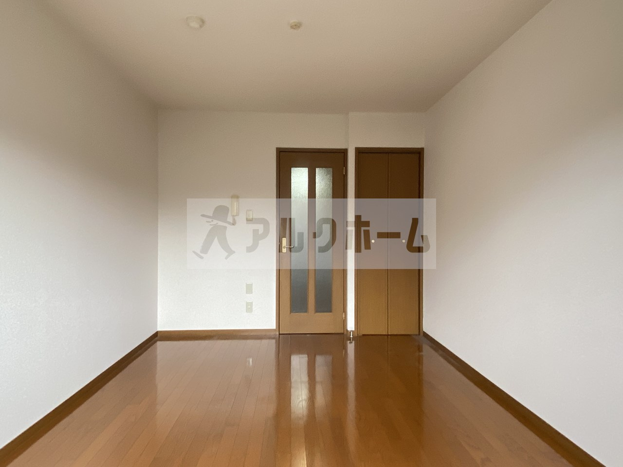 ベルドミール末広3番館の居間・リビング