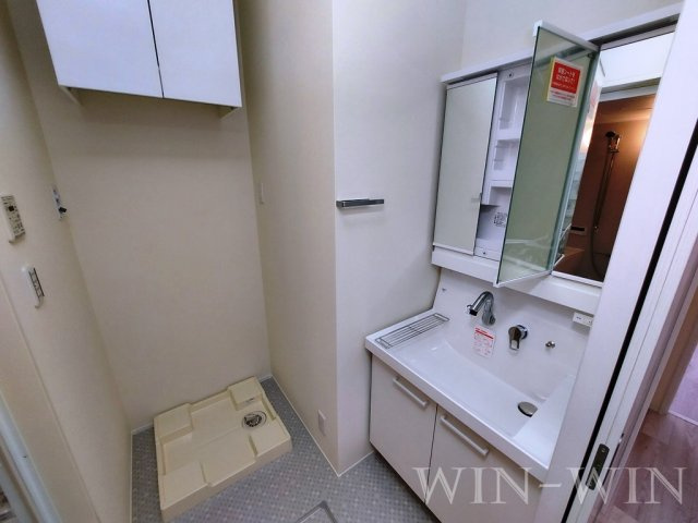 ユアメゾン三ノ輪の洗面所