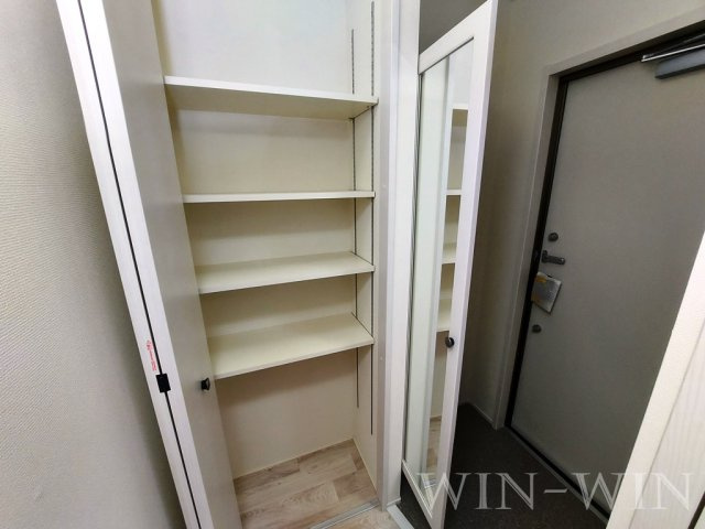 ユアメゾン三ノ輪の玄関