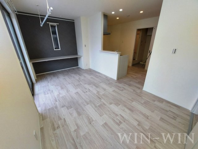 ユアメゾン三ノ輪の居間・リビング