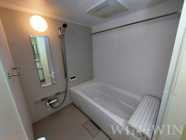 ユアメゾン三ノ輪の浴室