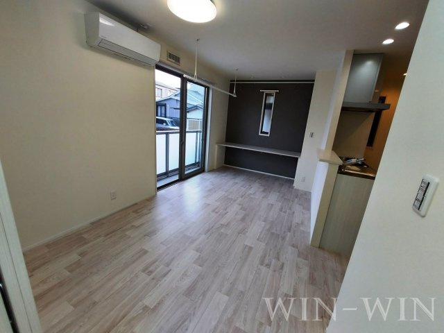 ユアメゾン三ノ輪の居間・リビング